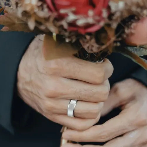 Quel est le cadeau qui fait toujours plaisir à une femme ?