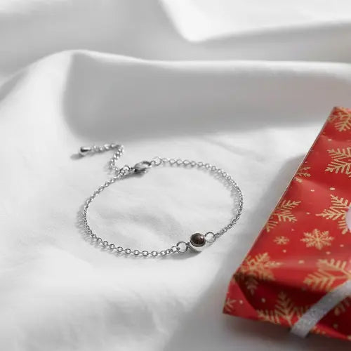 bijoux offert à une grand mère Image
