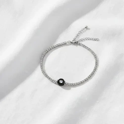 Bracelet projection photo