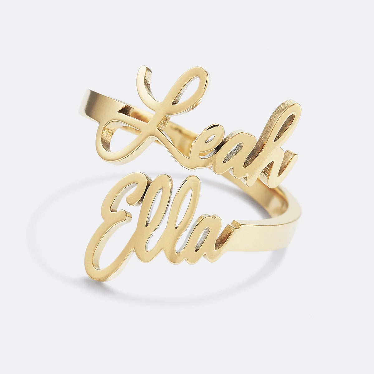 Bague ouverte deux prénoms gravés en écriture cursive, finition dorée Image