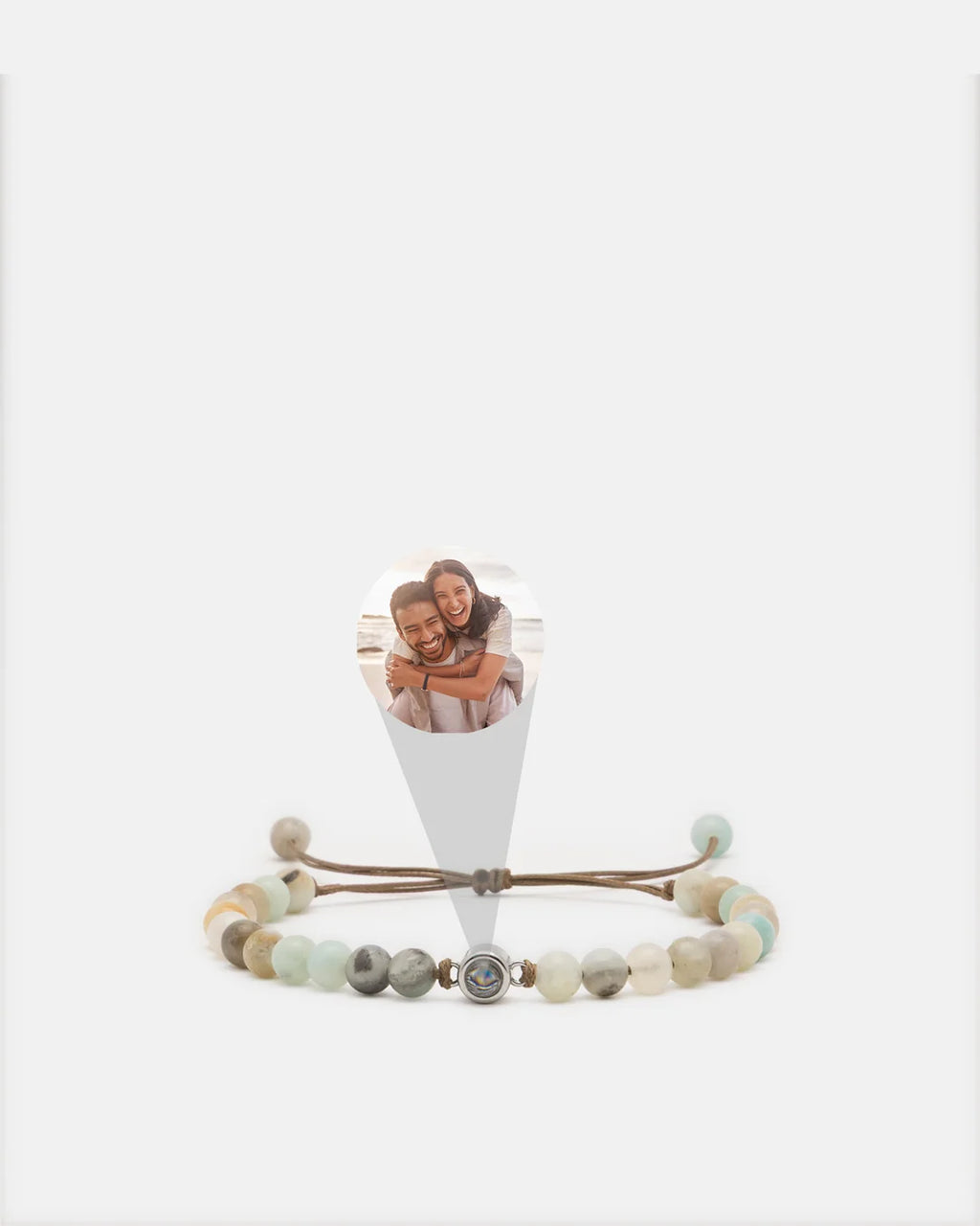Bracelet pierre naturelle Amazonite avec photo projetée depuis la perle projection photo