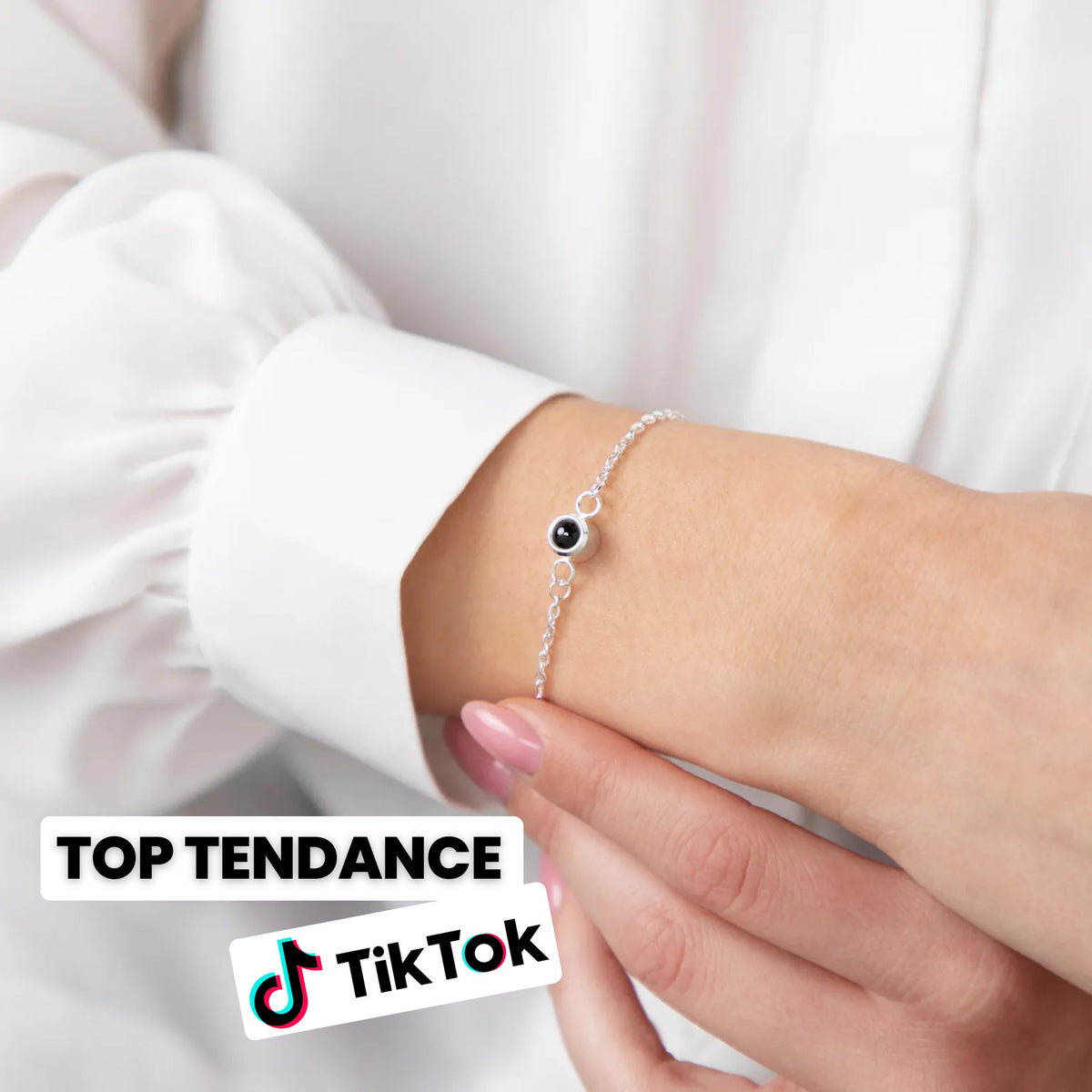 Bracelet projection photo personnalisé top tendance TikTok - bijou viral Petale Paris femme