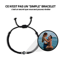 Bracelet tressé noir à projection photo : la photo d'un couple se révèle dans la pierre