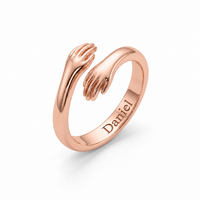 Bague câlin or rose gravée du prénom Daniel à l'intérieur de l'anneau