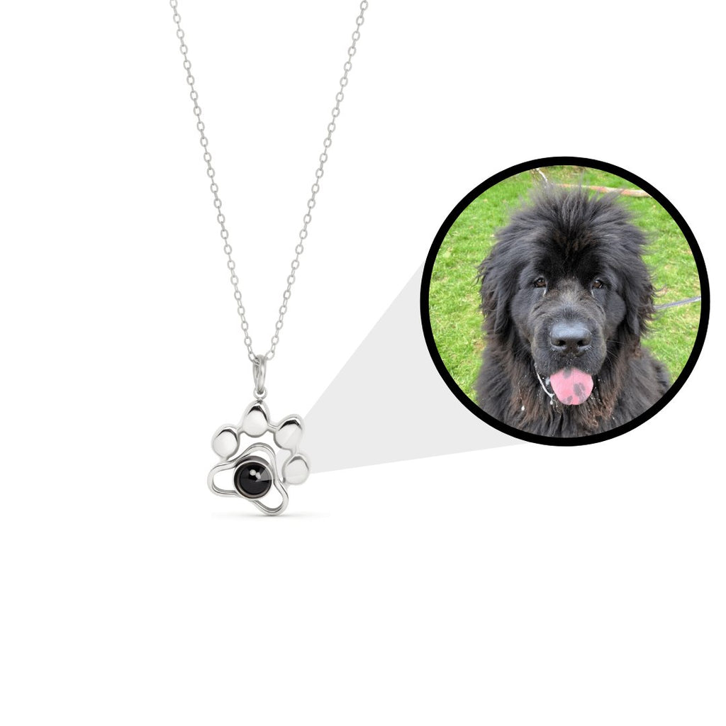 Pendentif patte chien projection photo personnalisée chien noir - bijou mémorial animal photo cachée Petale Paris